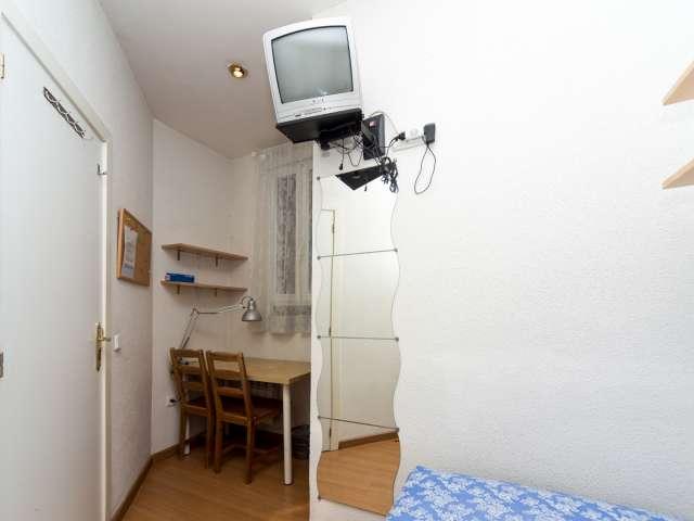 Acogedora habitación en piso compartido en Chamberí, Madrid