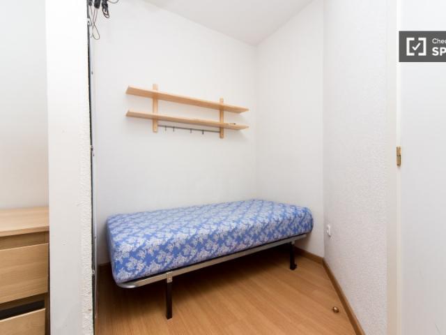 Acogedora habitación en piso compartido en Chamberí, Madrid