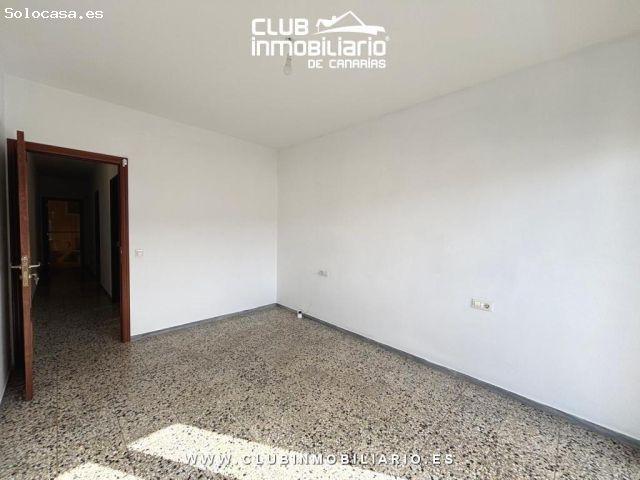Acogedora y amplia vivienda de 3 habitaciones, sin amueblar, en la zona de El Chorrillo