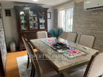 Acogedora y cómoda casa en venta