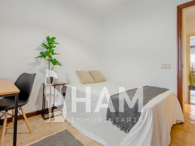 Acogedora y cómoda habitación