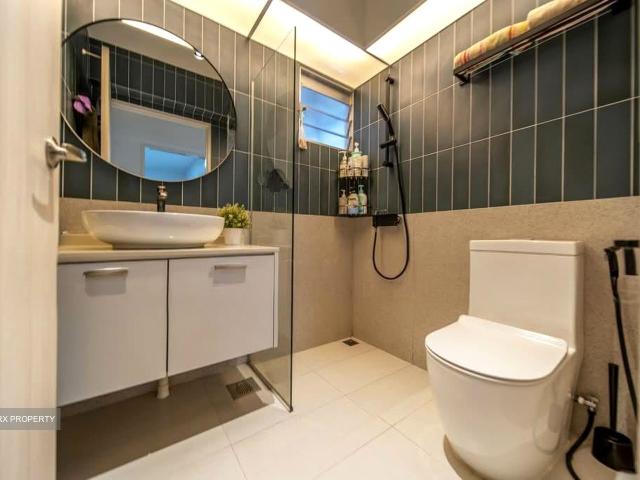 Acacia Breeze @ Yishun. HDB 5 Rooms