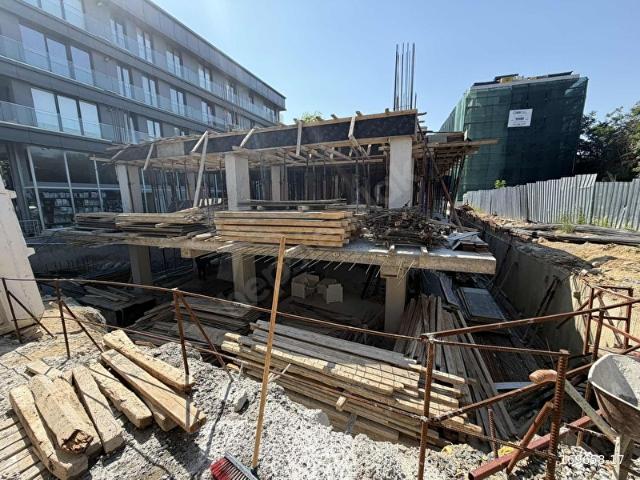 ACADEMY WORLD'den PROJEDEN CADDE ÜZERİ ALT DÜKKAN