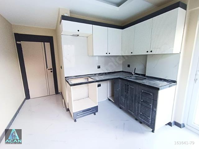 ACANŞEHTİLER PARALELİ ÇİFT CEPHE 3.KAT LÜX YAPILI SIFIR DAİRE