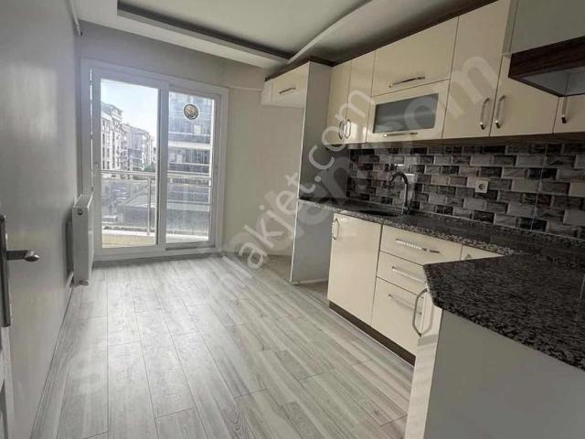 Acar Emlaktan 50. Yıl Mah Satılık 2+1 Kapalı Mutfak Daire