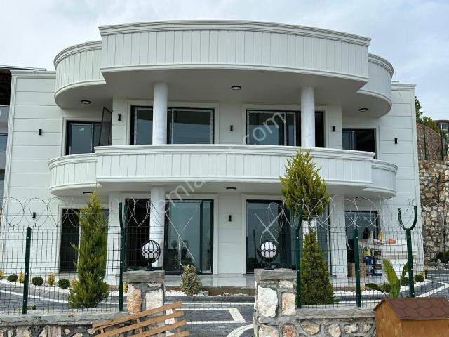 Acar Group'tan Kocahamzalı'da 1 Dönüm Arsa İçinde Satılık Villa