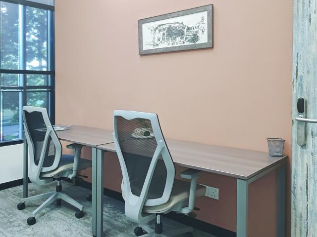 Access professional office space in Regus Menara Boustead