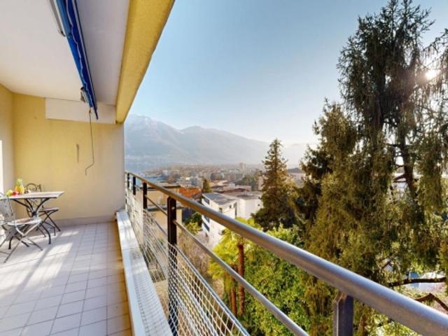 Accogliente appartamento con vista su Locarno e sul Lago Maggiore