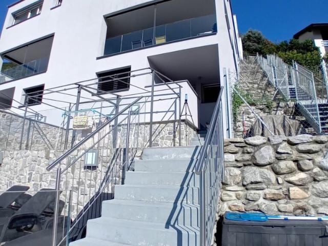 Accogliente e spaziosa villa con vista aperta!