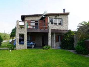 ACEPTA PERMUTA Casa en venta de 2 dormitorios Mar De Cobo