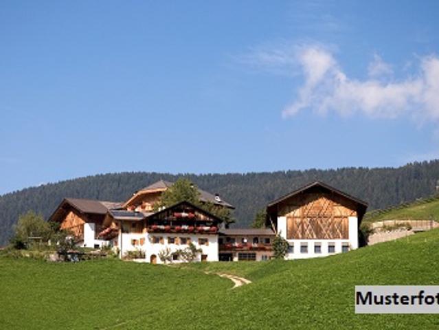 Achtung Naturliebhaber aufgepasst! Bauernhaus mit Land und Fortwirtschaftsflächen