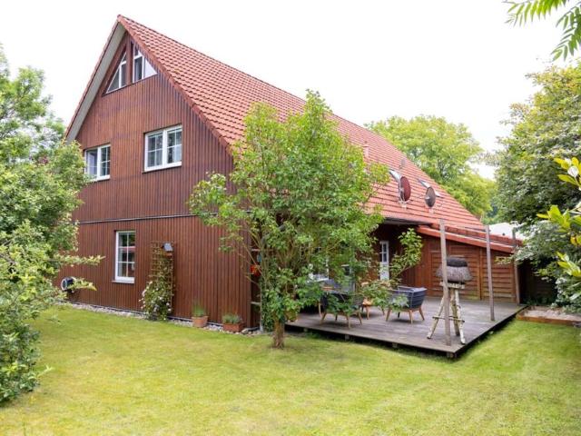 Achtung: Provisionsfrei! Charmante Doppelhaushälfte mit Garten