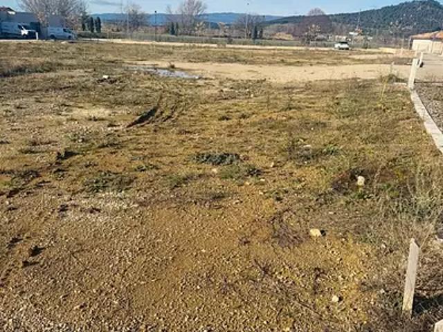 Achat terrains Peyrolles en Provence