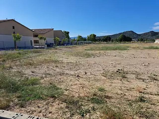 Achat terrains Peyrolles en Provence