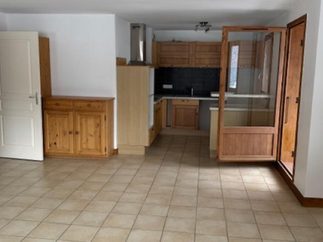 ACHAT VENTE APPARTEMENT 4 piéces Emplacement de Parking pr