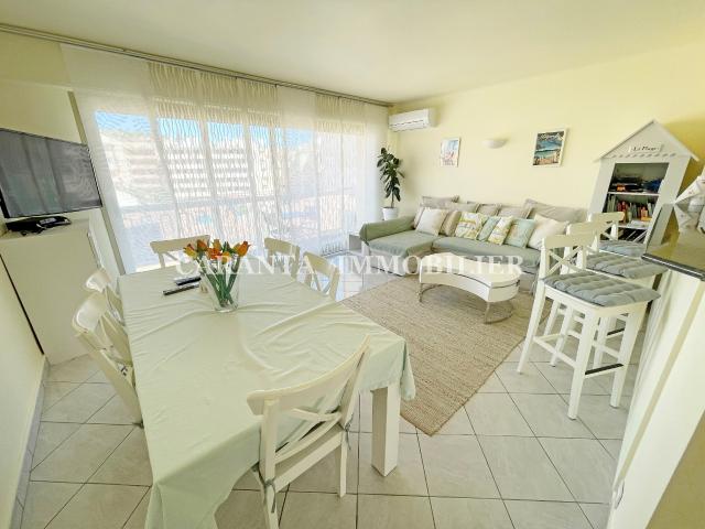 Achat appartement 3 pièces Ste Maxime avec garage et cave à 30 mètres de la plage Aperçu Mer