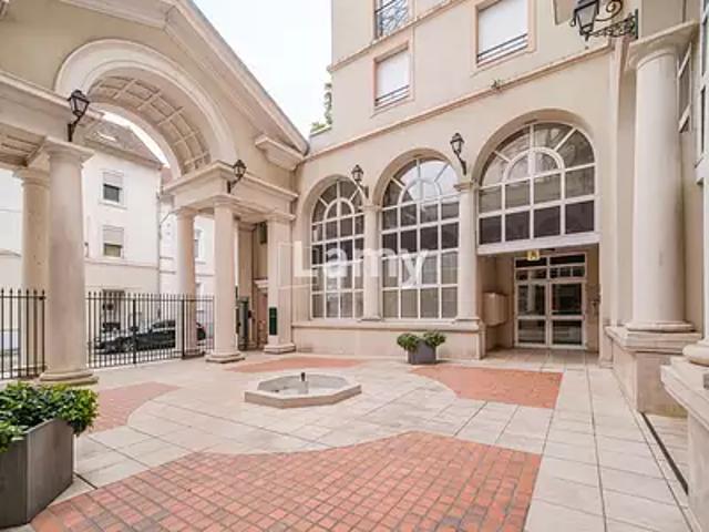achat divers, 80.15 m² parking