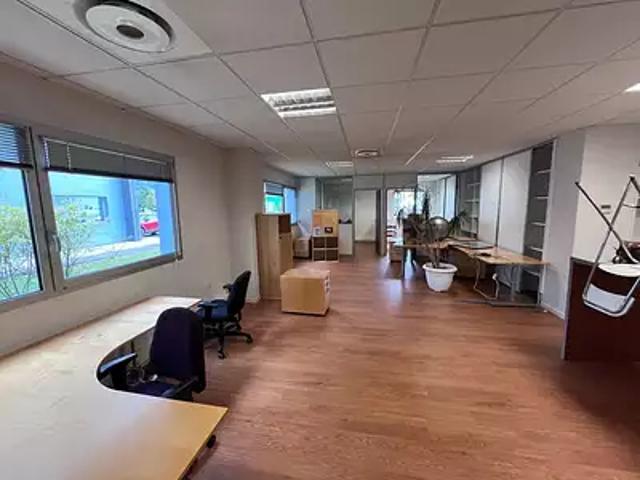 achat divers, 82.0 m² parking