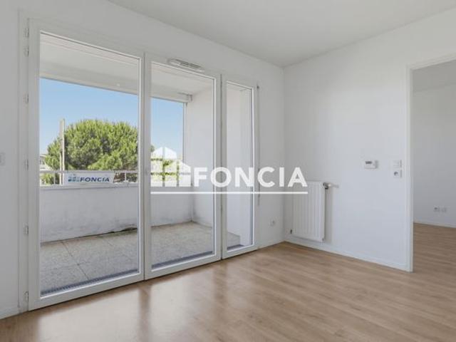 Achat immobilier appartement deux pièces centre ville de Cenon