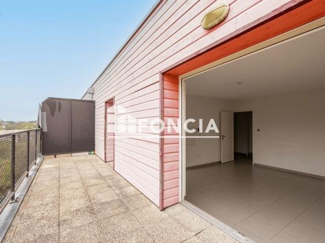 Achat immobilier appartement trois pièces sur la commune D'Artigues près Bordeaux