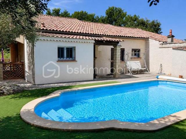 Achat Maison de plain pied 4 chambres de 127 m² avec Terrain de 1478 m² – Piscine – Garage – Camps la Source 83170