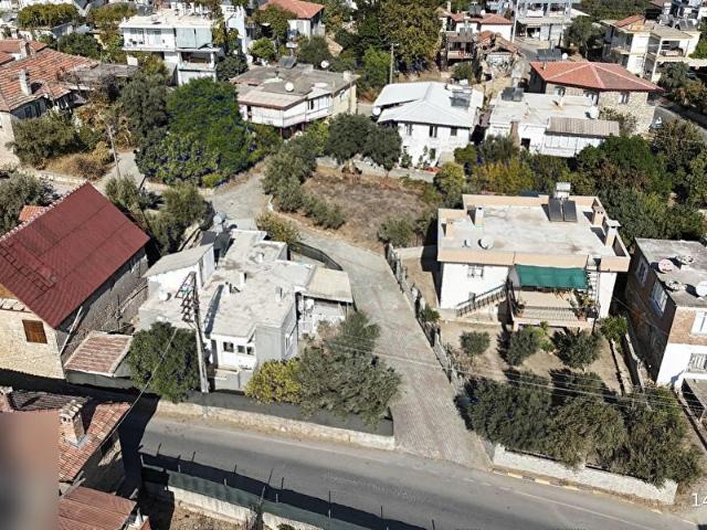 ACİL ACİLSARILAR MAH SATILIK MUSTAKİL EV ARSASI 302 M2 kupon yer
