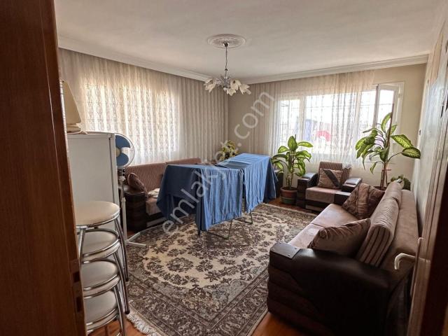 Acil Buca Işıklıpark Ve Yıkıkkemer Meydan Yakını 4.5 Katlı 166m2 4 Daireli Müstakil Bina