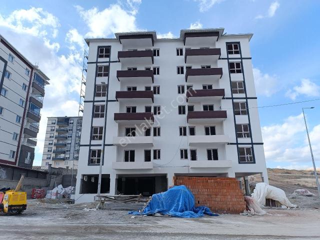 Acil Kılavuz Ayyıldız Cami Civarı 3+1 Arakat Satılık 120m² Son 1daire