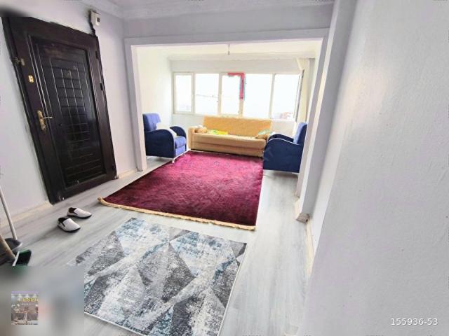 ACİLLLLLL AKSARAY YENİ KAPI\DA SATILIK 2+1 MERKEZİ KONUMDA DAİRE