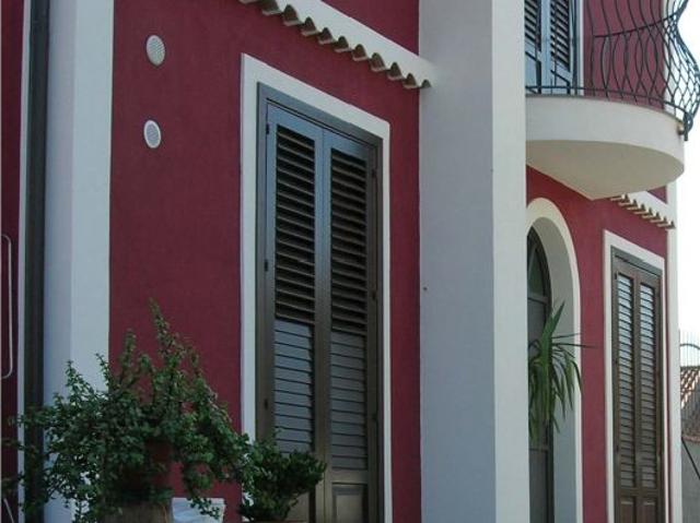 Aci Sant'Antonio, Lavinaio, CENTRO