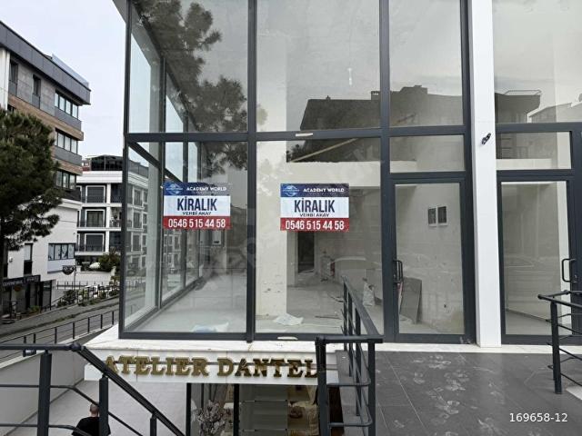 ACIBADEM CADDESİNDE KÖŞE BİNADA TABELA DEĞERİ OLAN DÜKKAN