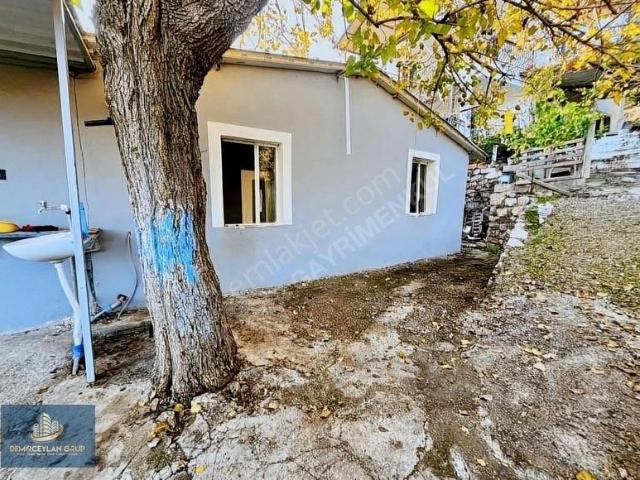 Aciil Fethiye Karagedikte Müstakil Arsa Ve Tadilatlı Ev