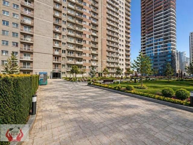Acil Metrobüse Yürüme Mesafesinde 3+1 Satılık Daire