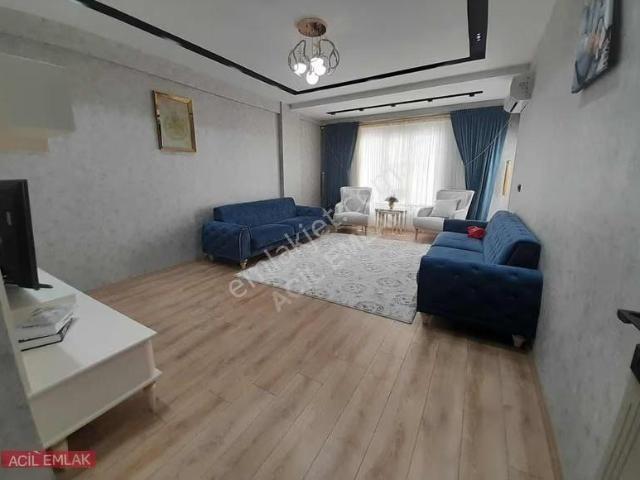 Acil Emlak'tan Lüx Daire 17 Metre Yol Üzeri