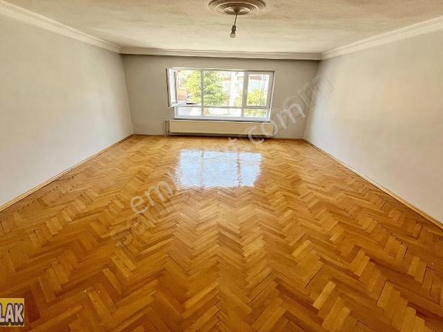 Acil Emlaktan Sakızağacında Katta Kiralık Daire