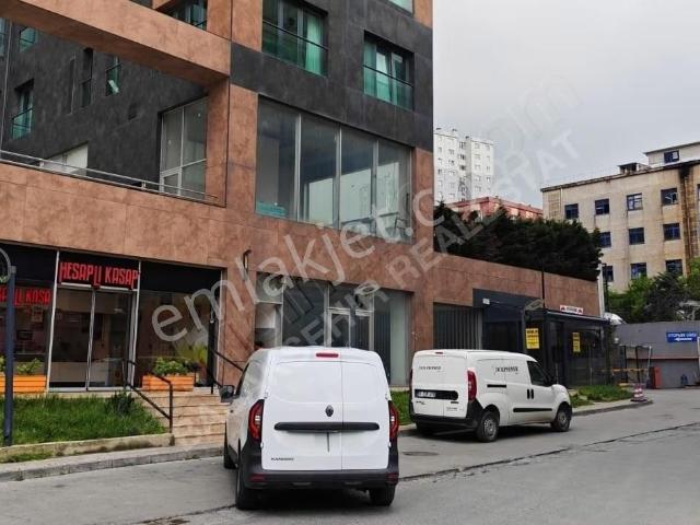 Acil İkitelli Osb İmsan'da 140m Kiralık Boş Dükkan