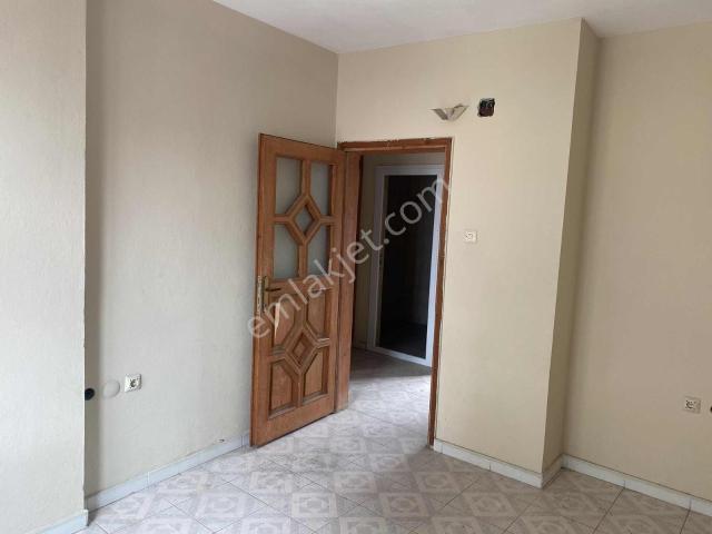 Acil Satılık 1+1.5 Sağlık Mah. Oturumluk Kira Getirisi Yüksek