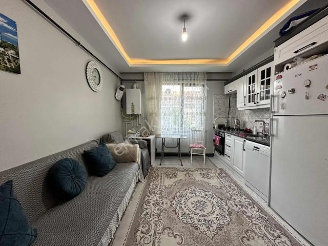 ! Acil Satılık ! 2+1 A.mtfk 2 Yıllık Hatip'te Daire