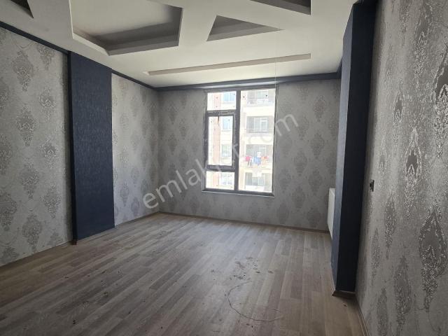 Acil Satılık 2+1 Son Kat