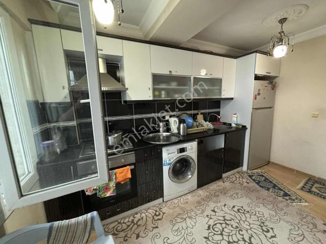 Acil Satılık 3+1 Dublex Anayola 50 M2 Eminevim Birevime Uygun