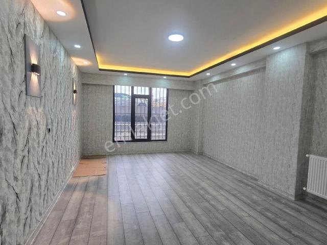 Acil Satılık 3+1 Lüx Giriş