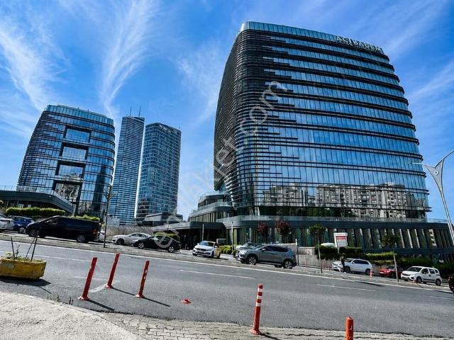 Acil Satılık ! Ataşehir Gardenyada 3+1 Kelepir Daire