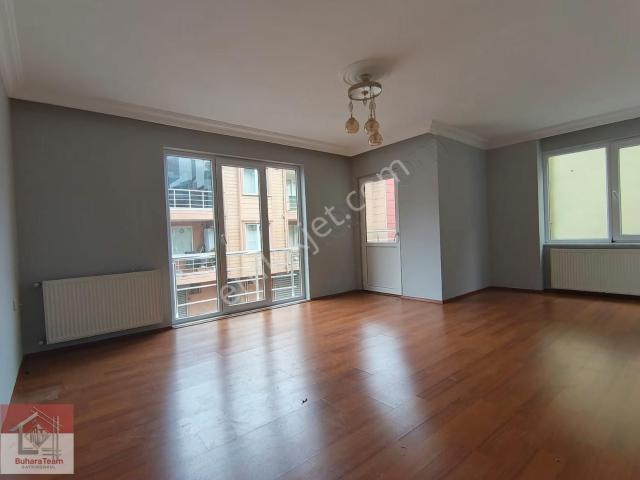 Acil Satılık Çekmeköy M.sinan Mh 3+1 130 M² Ara Kat Daire