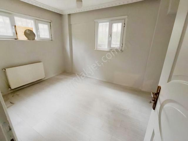 Acil Satılık Sair Abay Lisesi Yakininda 70 M2 2+1 Daire