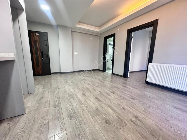 Acil Satılık Site İçi 1+1 Satılık Daire