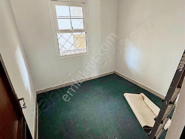 Acil Satılık Tripleks Ev Marina Bölgesi