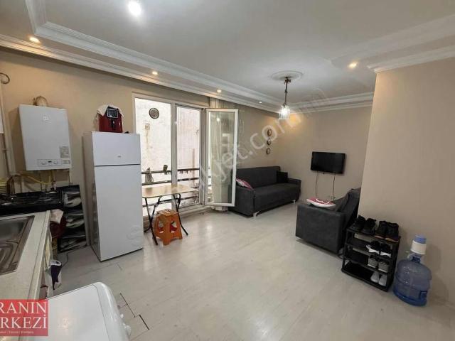 Acil 1+1 Cadde Yanı Otoparklı Hazır Kiracılı Kaçmaz Fırsat !