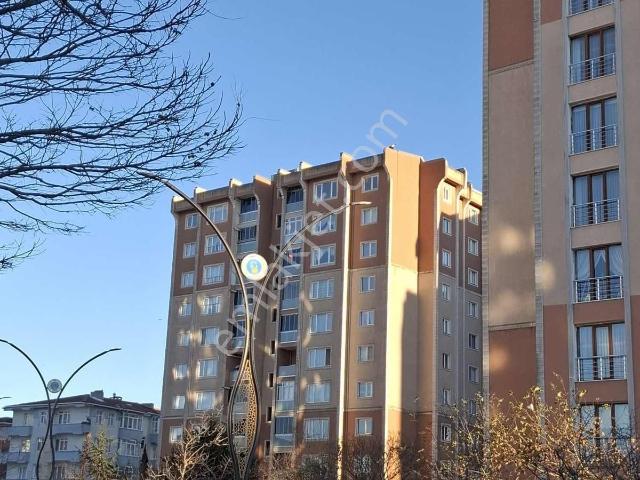 Acilkapaklı Elegant Sitesinde Satılık 140 M2 3+1 9 Kat Asansörlü