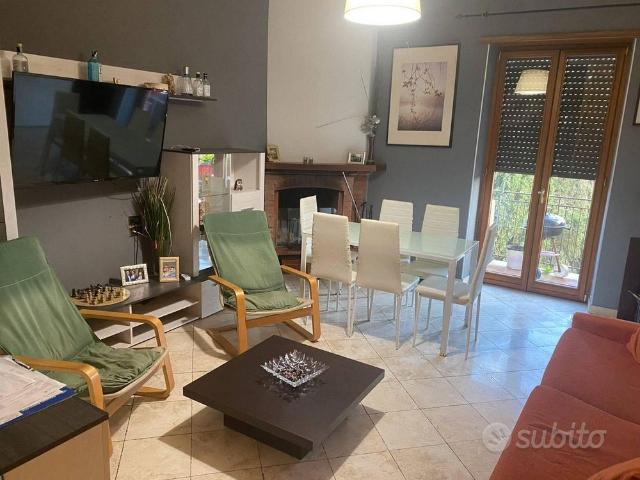 ACILIA CENTRO GIANO QUADRILOCALE ARREDATO Con BALC