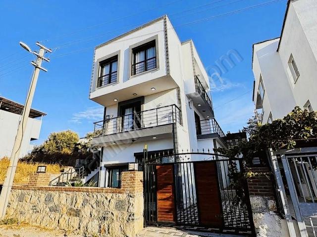 Acill Didimde Maliyetine Satılık Tam Müstakil Havuzlu Villa
